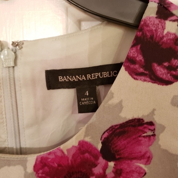 a light gray dress with purple flowers - Picture 3 of 3